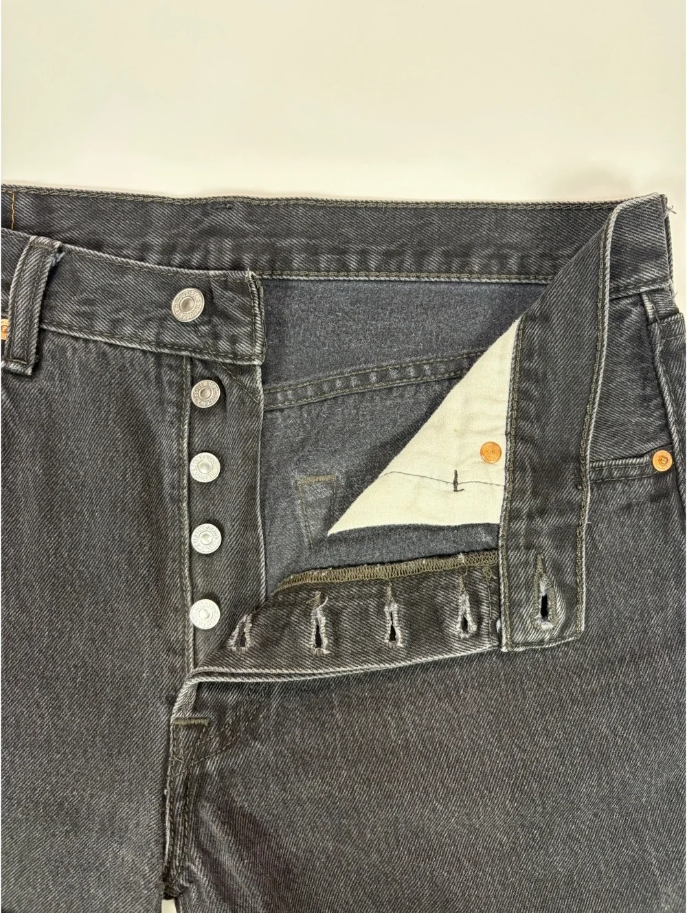 Vintage Straight Leg Levi's 501 Jeans Mens W33 L34 Black Denim Button Fly
